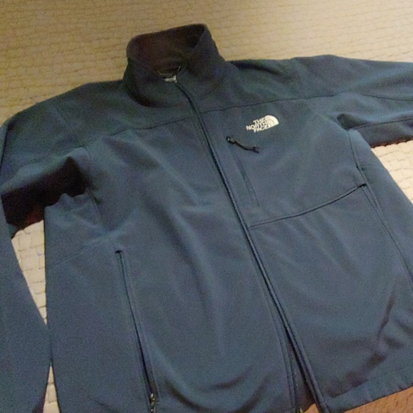 The North Face Jackets & Blazers - The North Face men's jacket.  Navy blue Medium